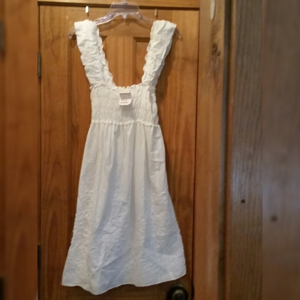 StudioMax White Sundress Size XL - NWT